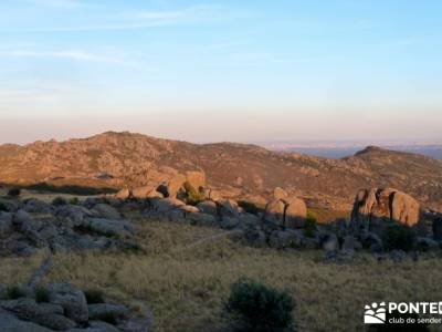 Peñaliendre y Canto Hastial a la Luz de la Luna;senderismo a tu aire senderismo rascafria